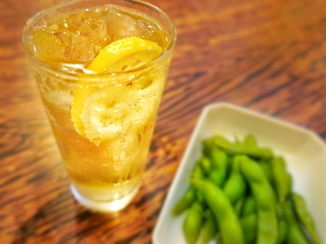 ハイボールと枝豆